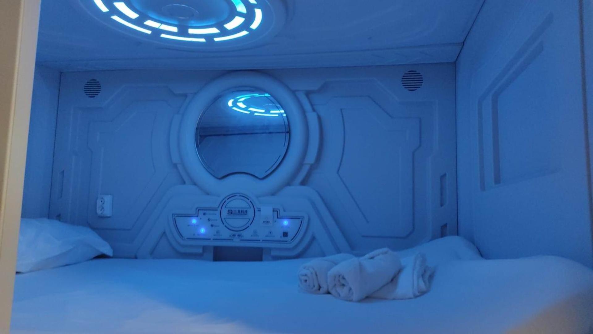 Air Hostel Capsules Airport 가바 외부 사진